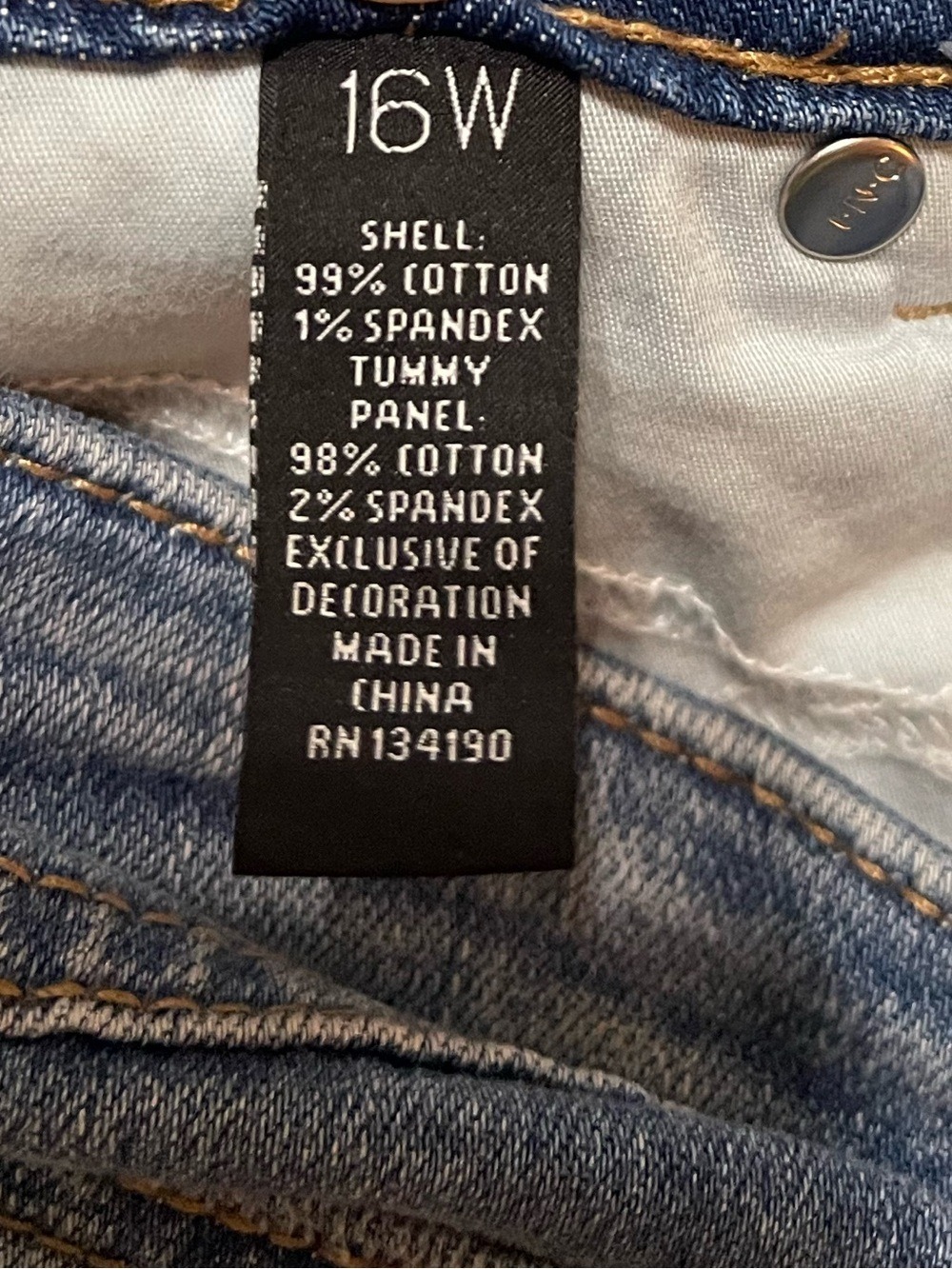 INC International Concepts Embroidered Cropped Jeans Size 16W - Picture 7 of 7